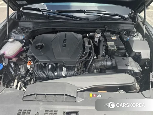 Hyundai Grandeur (GN7) id 3164289 из Кореи 10