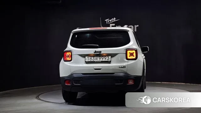 Jeep Renegade id 3296557 из Кореи 14