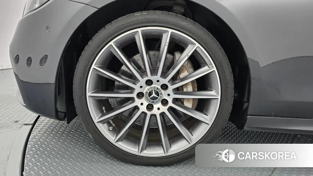 Mercedes-Benz E-Class W213 id 4764223 из Кореи 28