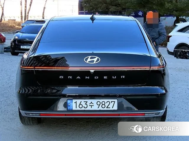 Hyundai Grandeur (GN7) id 3528311 из Кореи 8
