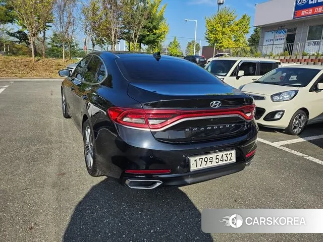 Hyundai Grandeur IG id 3297729 из Кореи 14