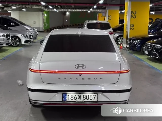 Hyundai Grandeur (GN7) id 3442555 из Кореи 13