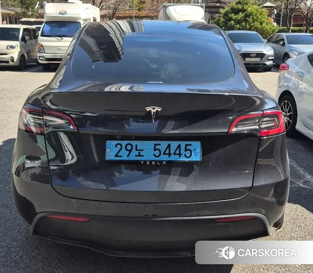Tesla Model Y 2024 Серый из Кореи, фото 4