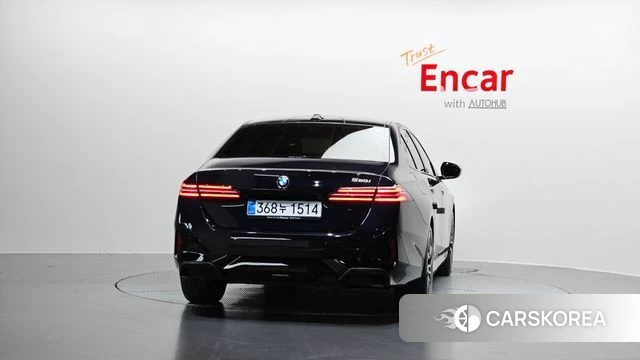 BMW 5 Series (G60) id 4177419 из Кореи 14