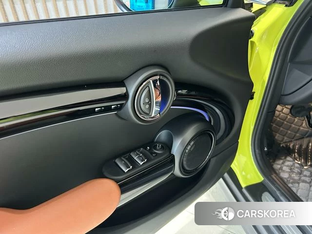 MINI MINI 2023 Желтый из Китая, фото 3