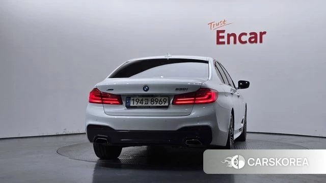 BMW 5 Series (G30) id 4459449 из Кореи 30