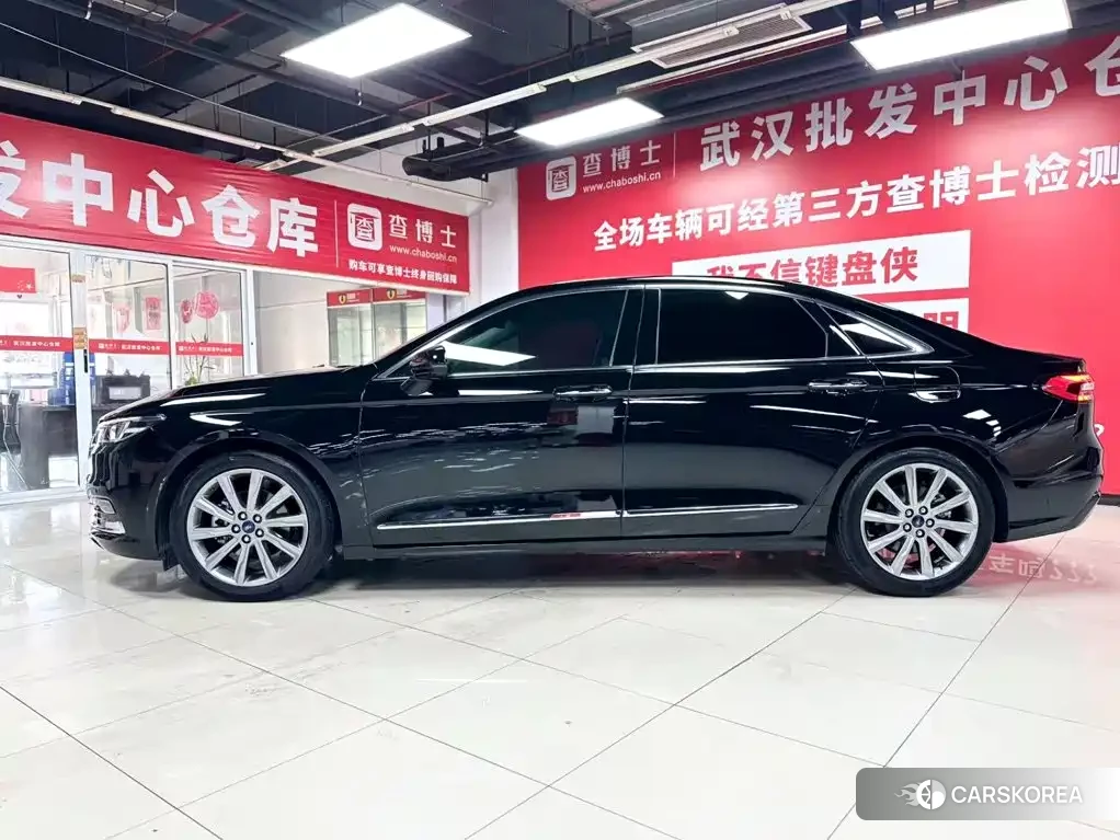 Ford Taurus 2022 Черный из Китая, фото 4