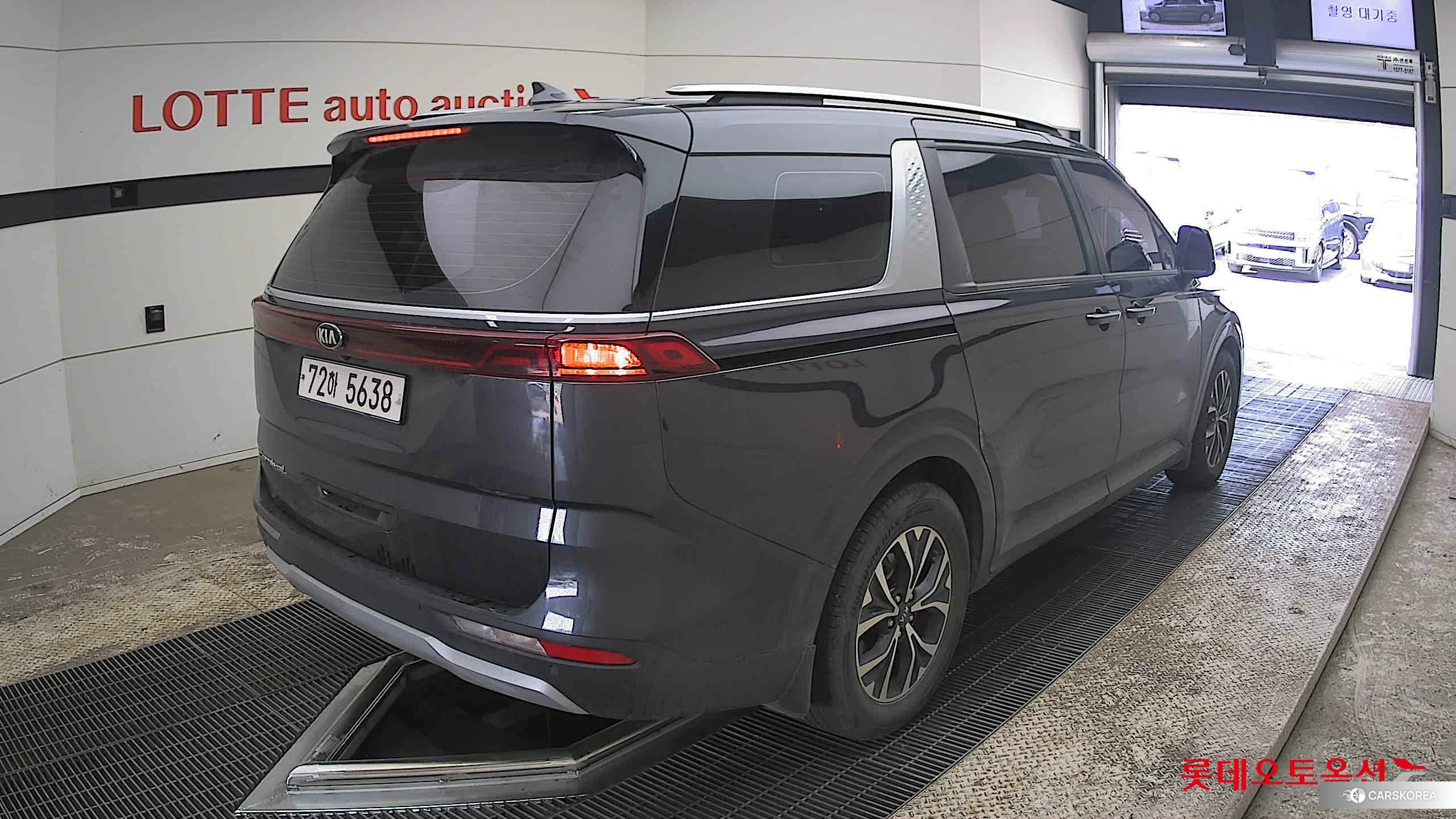 Kia Carnival id 3882095 из Кореи 31