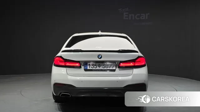 BMW 5 Series (G30) id 3752213 из Кореи 14