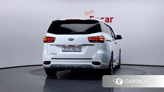 Kia The New Carnival id 3515013 из Кореи 14