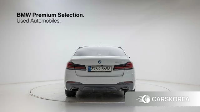 BMW 5 Series (G30) id 3866411 из Кореи 14