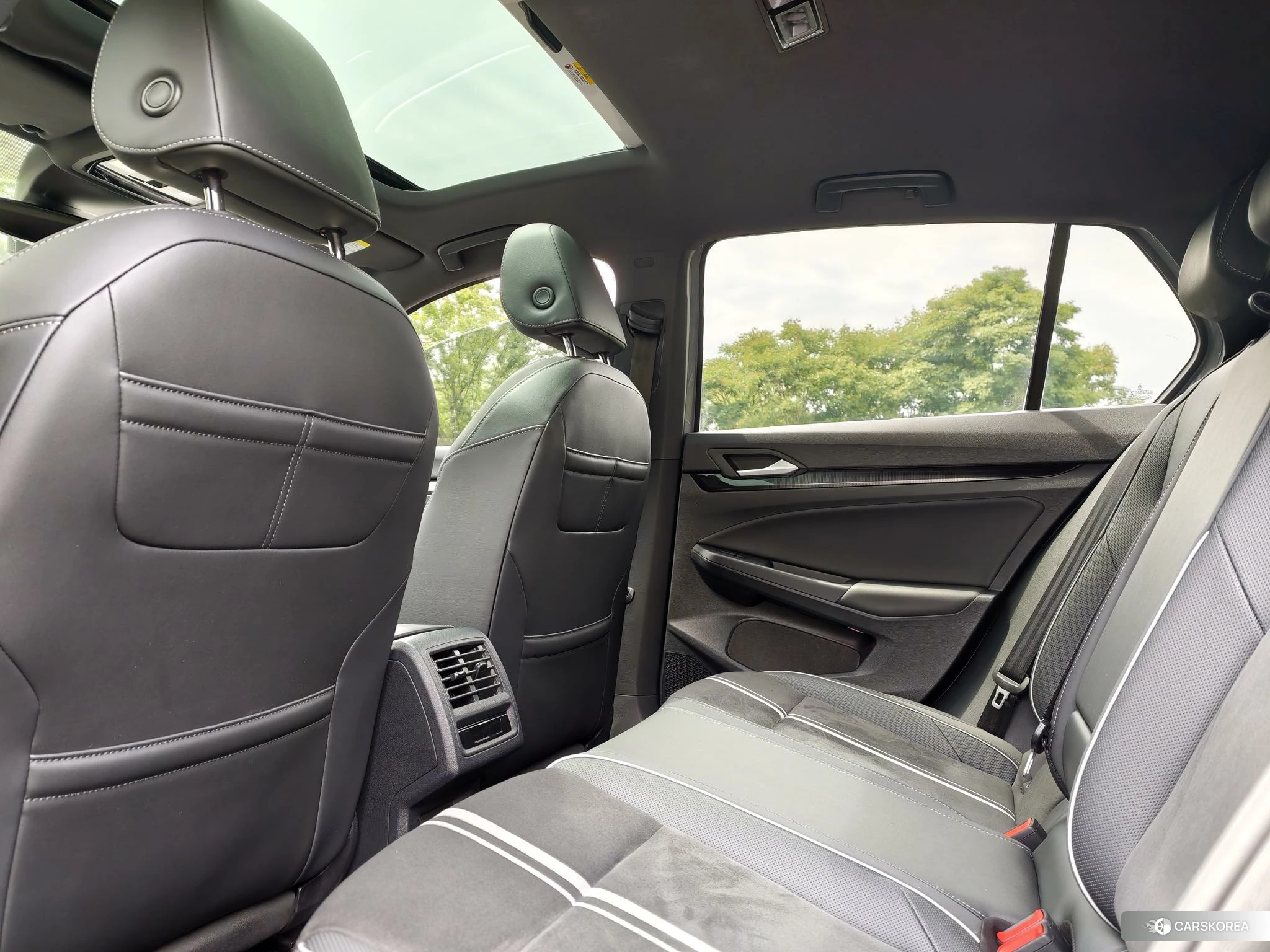Volkswagen Golf id 4453900 из Китая 10