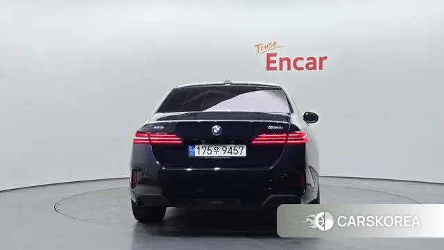 BMW 5 Series (G60) id 3596494 из Кореи 14