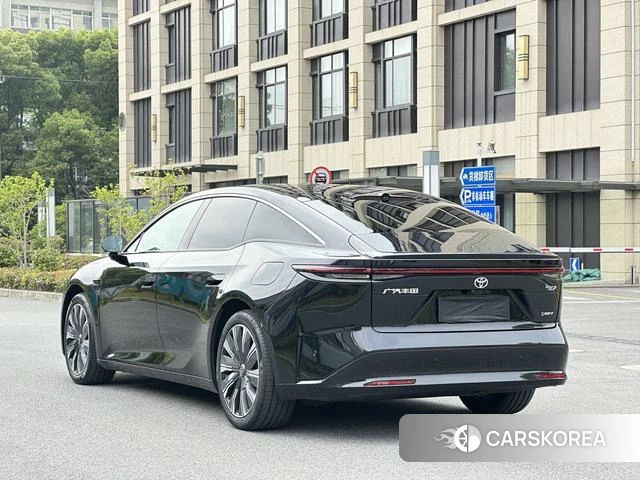 Toyota Platinum Wisdom 7 id 4359678 из Китая 13