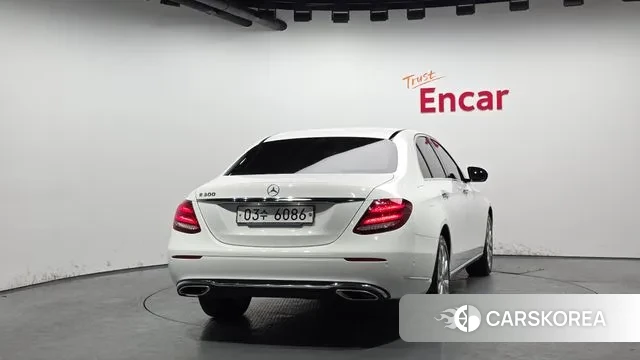 Mercedes-Benz E-Class W213 id 3728521 из Кореи 14