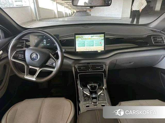 BYD Qin PLUS EV 2023 Белый из Китая, фото 4