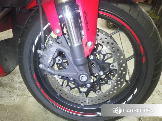 Проданный Honda CBR650R id 3995122 из Японии, фото 18