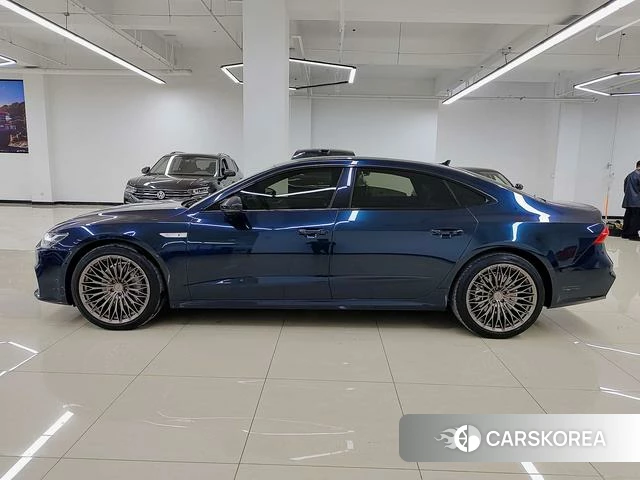 Audi A7L 2023 Темно-серый из Китая, фото 4