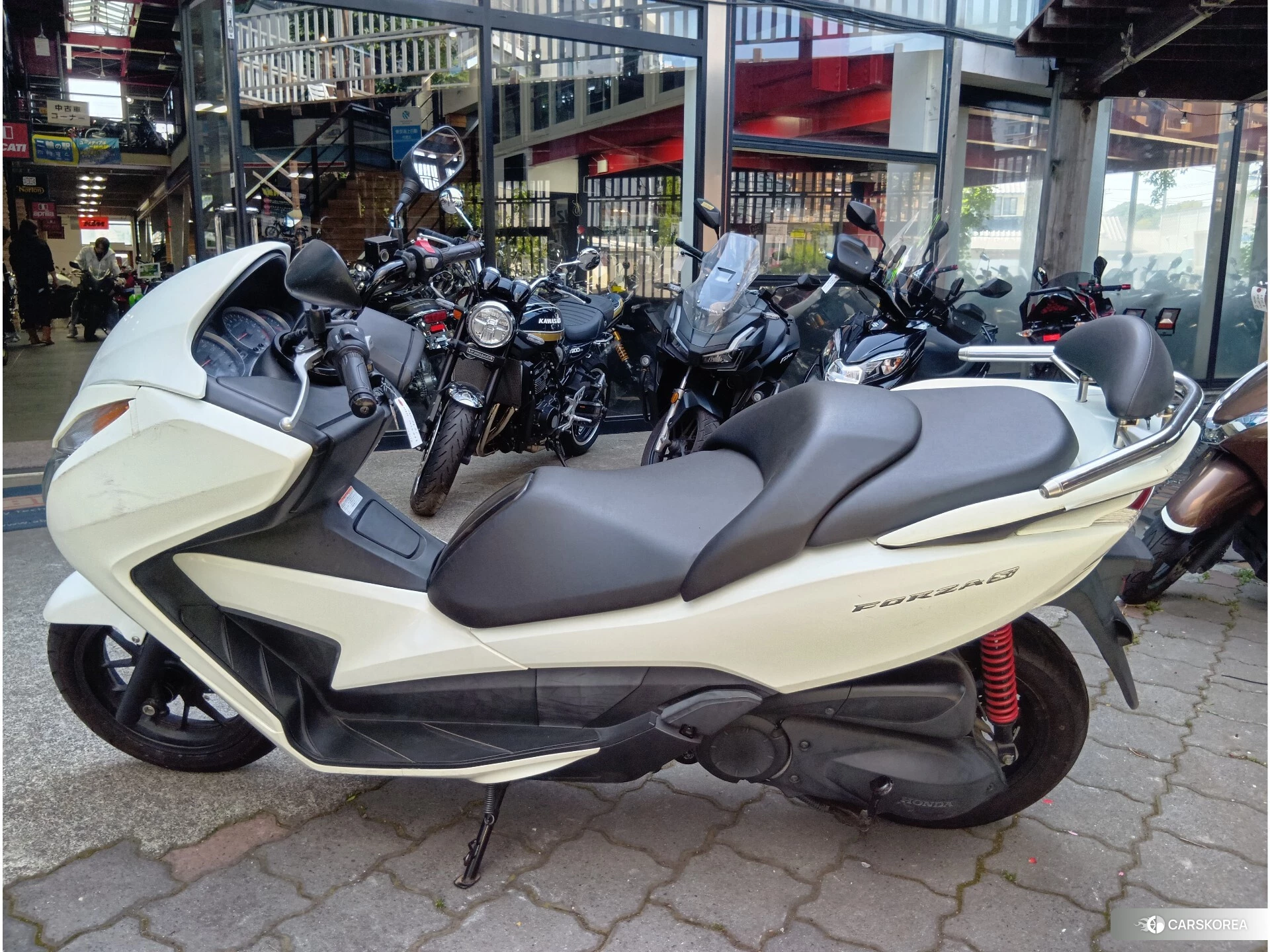 Проданный Honda FORZA ABS 2013 из Японии