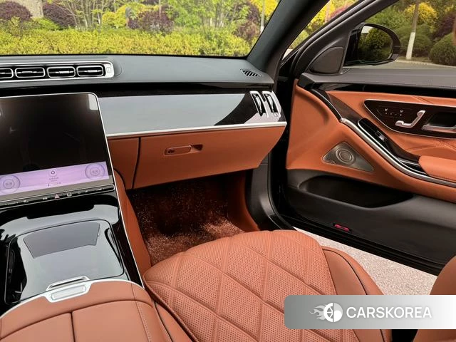 Mercedes-Benz Maybach S-class id 4297427 из Китая 12