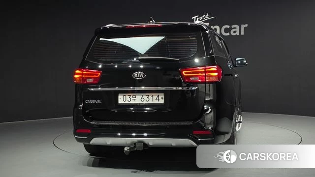 Kia The New Carnival id 3943004 из Кореи 14