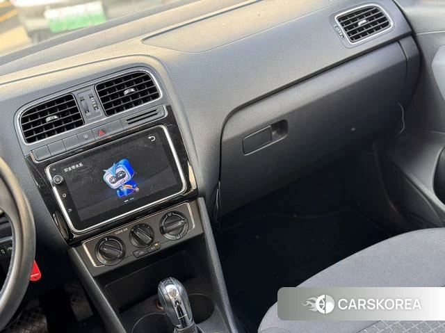 Volkswagen Polo 2018 Красный из Китая, фото 4