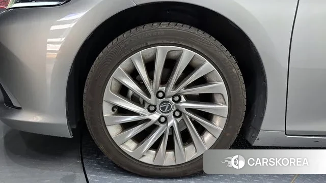 Lexus ES300h 7th generation id 3765128 из Кореи 14