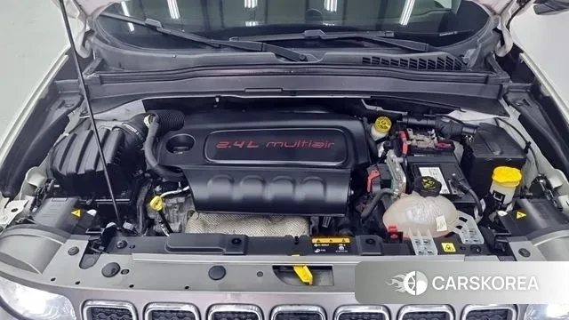 Jeep Renegade id 3772621 из Кореи 12