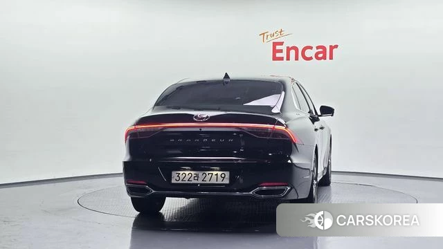 Hyundai The New Grandeur IG id 4759488 из Кореи 14