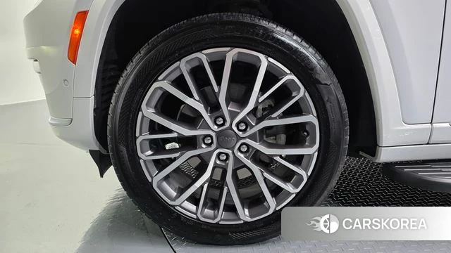 Jeep Grand Cherokee (WL) id 4697408 из Кореи 32