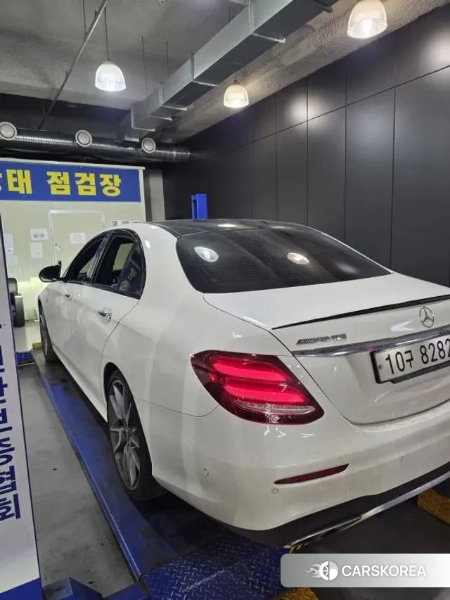 Mercedes-Benz E-Class W213 2018 Белый из Кореи, фото 4