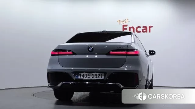 BMW 7 Series (G70) id 3136988 из Кореи 14