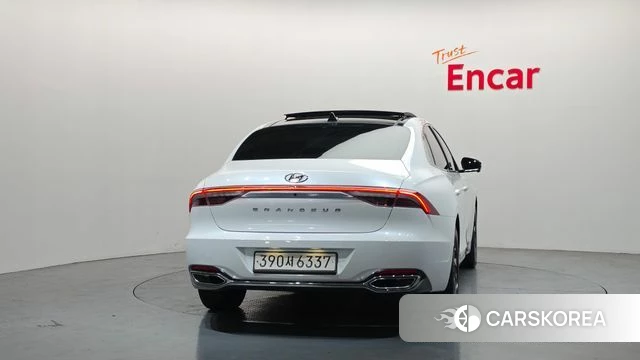 Hyundai The New Grandeur IG Hybrid id 4231953 из Кореи 27