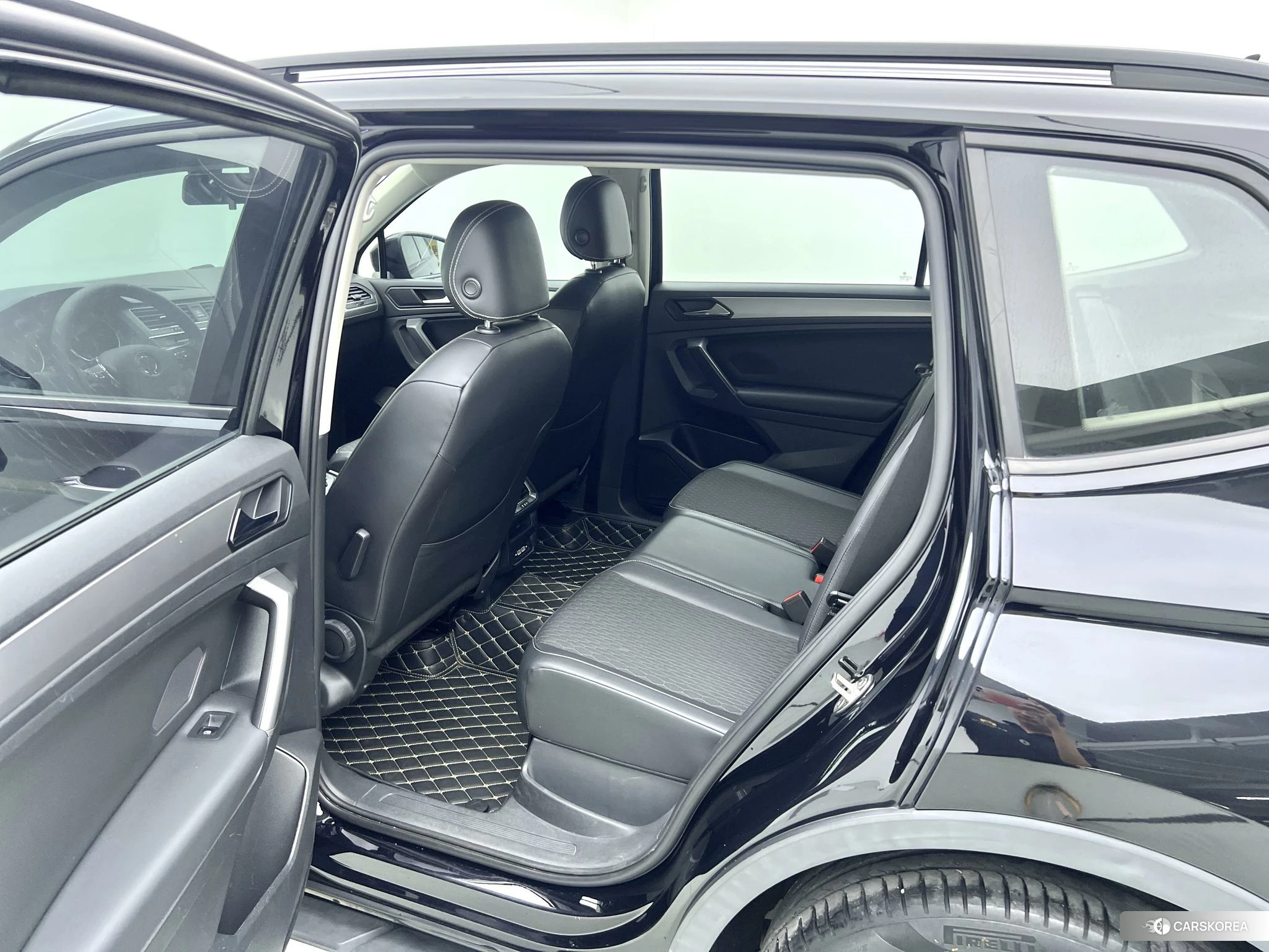 Volkswagen Tiguan L id 4498975 из Китая 14