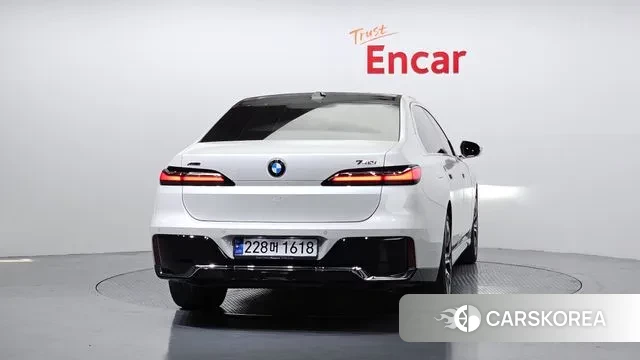 BMW 7 Series (G70) id 3321998 из Кореи 14