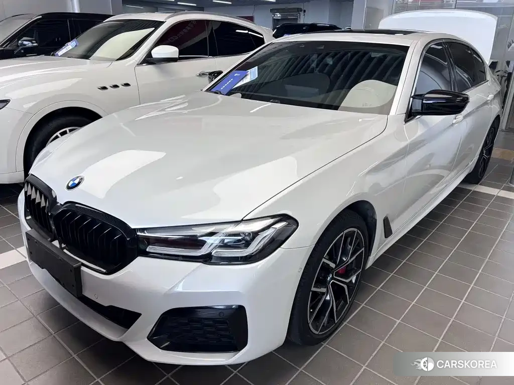 BMW 5 series 2022 Белый из Китая, фото 5