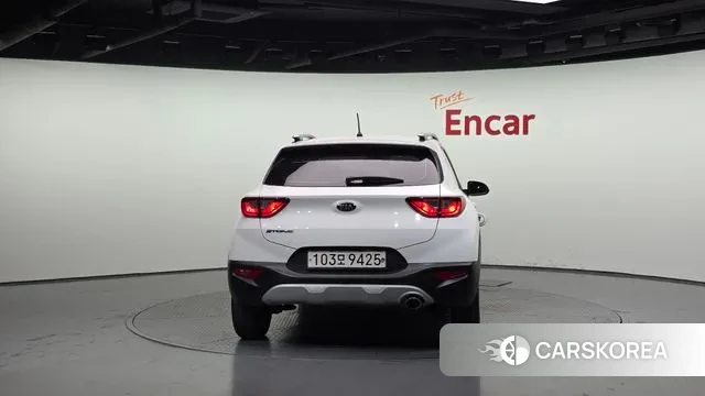 Kia Stonic id 3319261 из Кореи 14