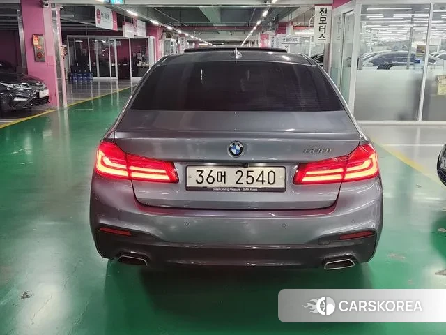 BMW 5 Series (G30) id 3408241 из Кореи 14