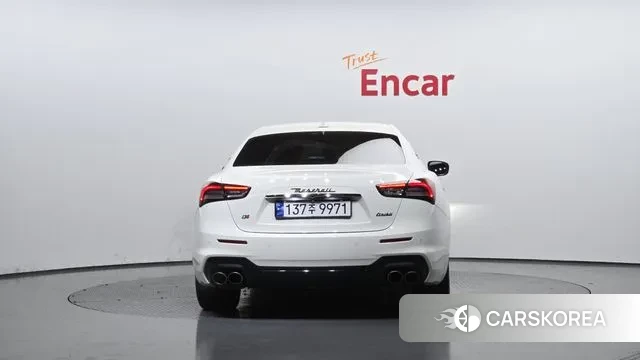 Maserati Ghibli id 3499917 из Кореи 14