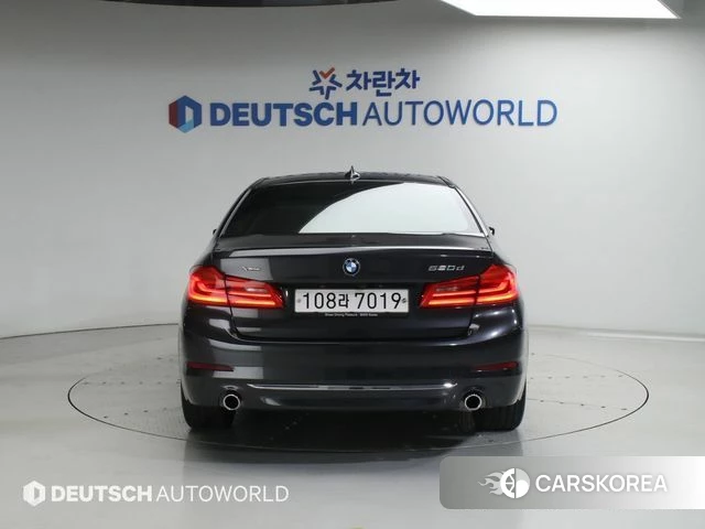 BMW 5 Series (G30) id 4536051 из Кореи 14