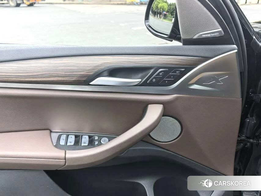 BMW X3 2022 Черный из Китая, фото 5