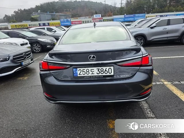 Lexus ES300h 7th generation id 3725946 из Кореи 14