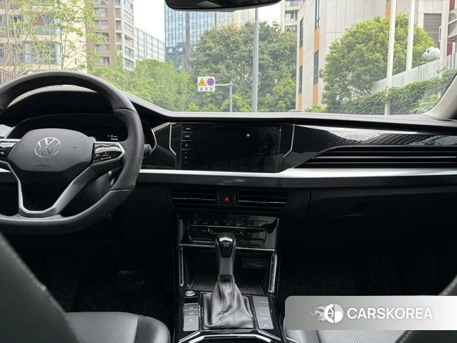 Volkswagen Passat id 4259886 из Китая 22