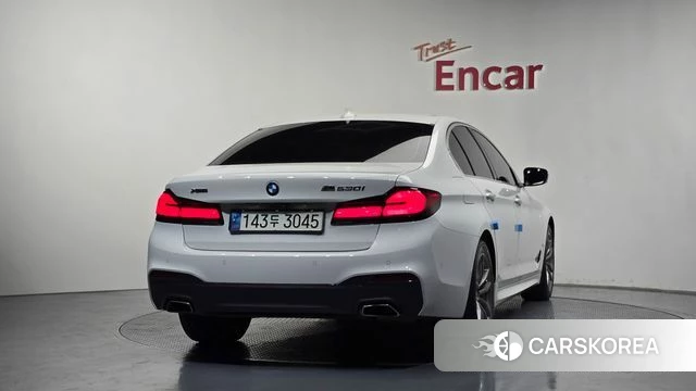 BMW 5 Series (G30) id 4411432 из Кореи 14