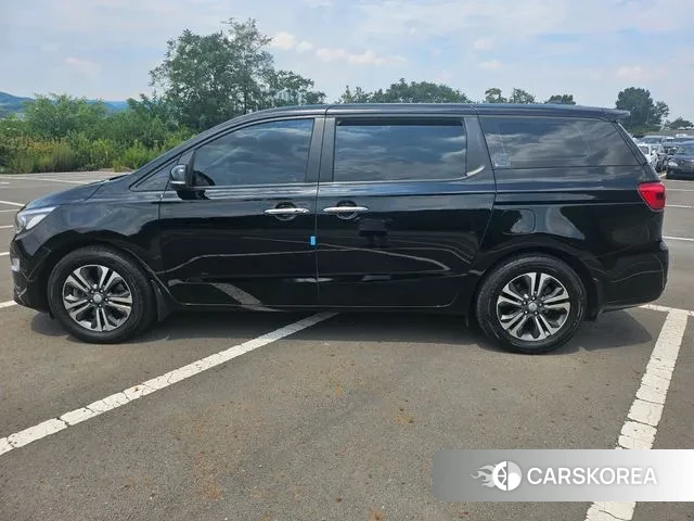 Kia The New Carnival id 2997450 из Кореи 14