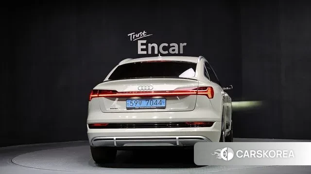 Audi e-Tron id 3712231 из Кореи 14