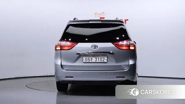 Toyota Sienna id 3071715 из Кореи 14