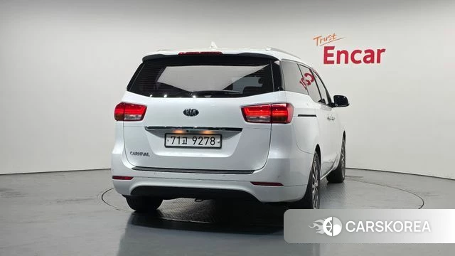 Kia All New Carnival id 3845927 из Кореи 14