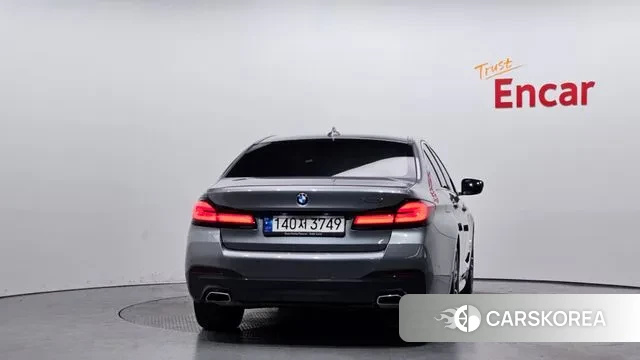 BMW 5 Series (G30) id 3420838 из Кореи 14