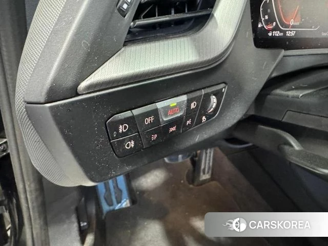 BMW 1 Series (F40) 2024 Черный из Кореи, фото 4